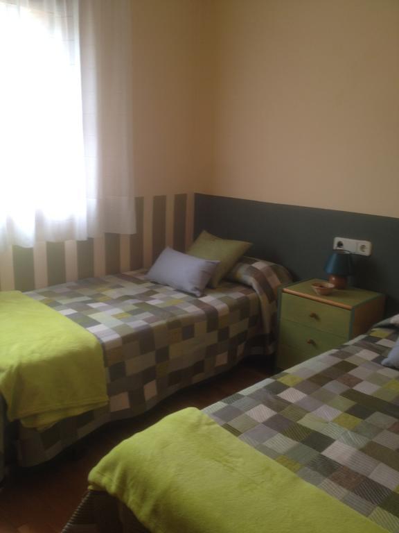 Apartaments El Ribal Valencia D'Aneu Habitación foto